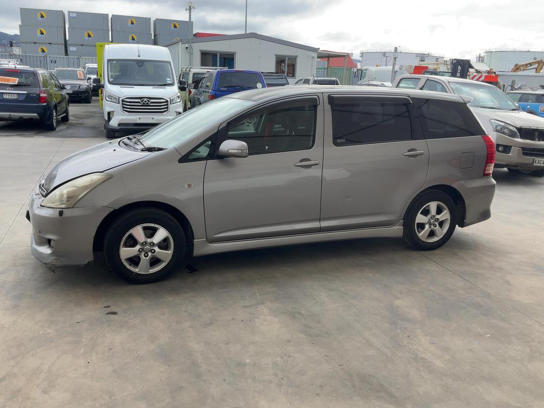 Photo '5' of Toyota Wish Photo '5' of Toyota Wish