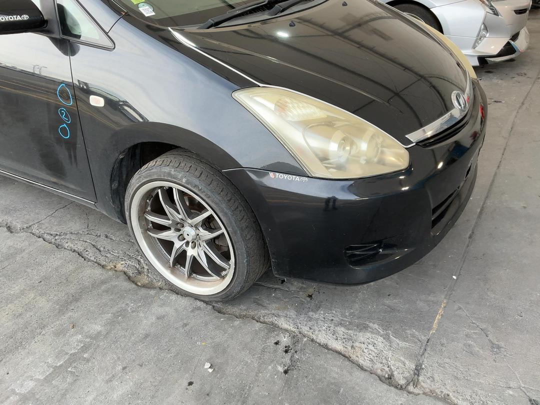 Photo '4' of Toyota Wish Photo '4' of Toyota Wish