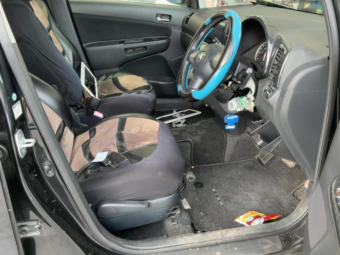 Photo '20' of Toyota Wish Photo '20' of Toyota Wish