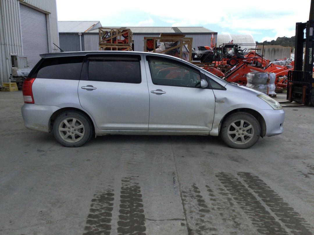 Photo '8' of Toyota Wish