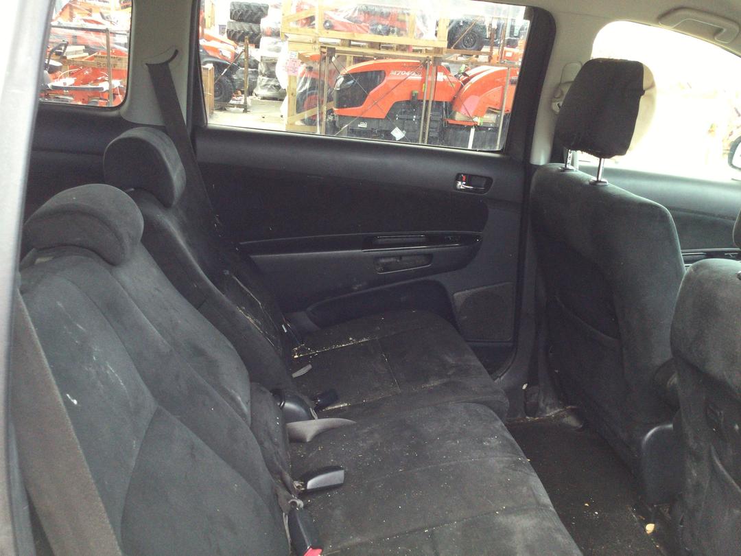 Photo '14' of Toyota Wish