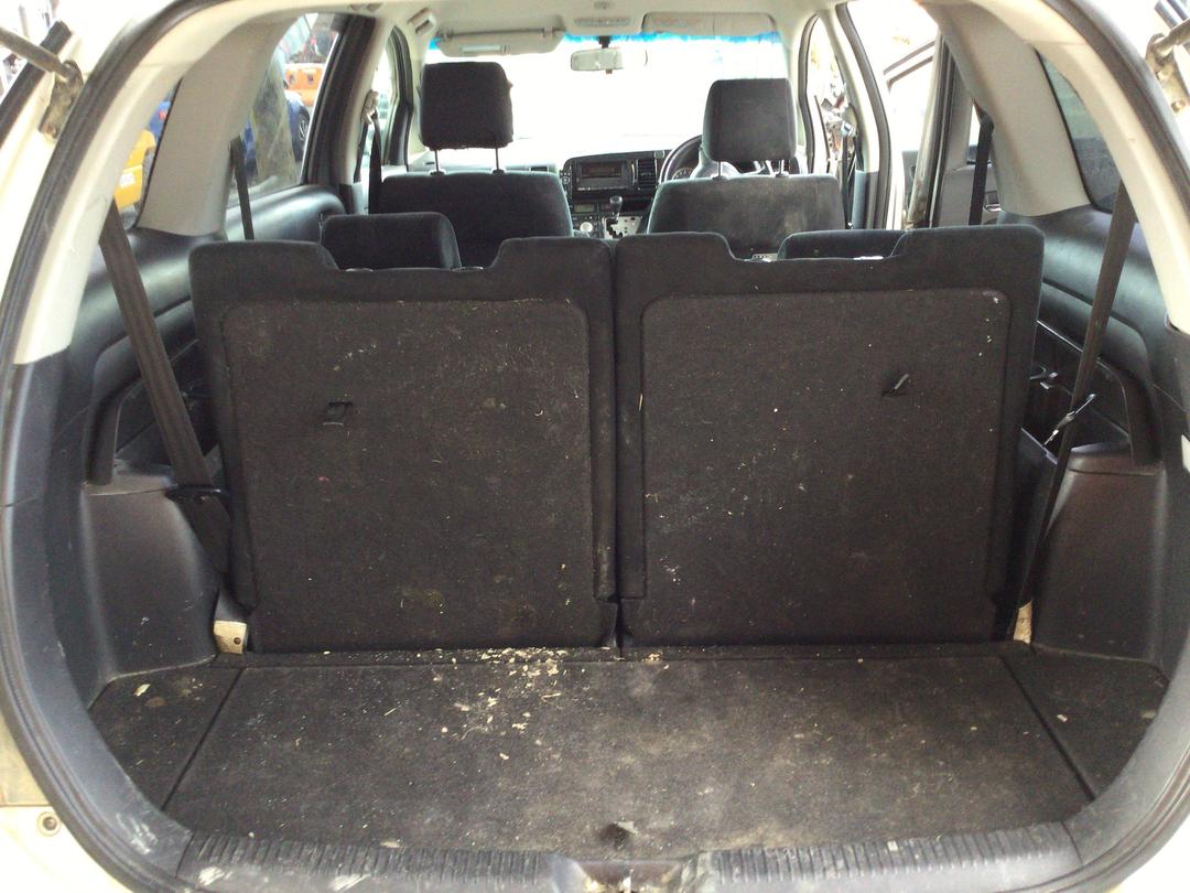 Photo '15' of Toyota Wish