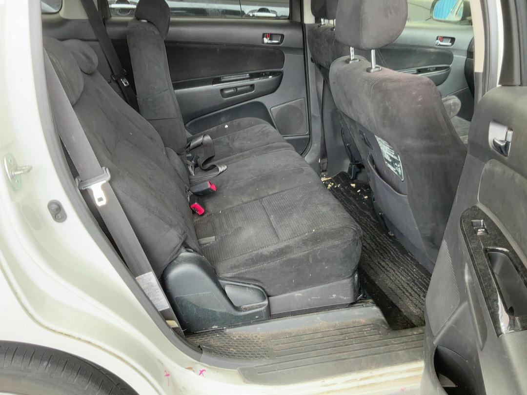 Photo '19' of Toyota Wish
