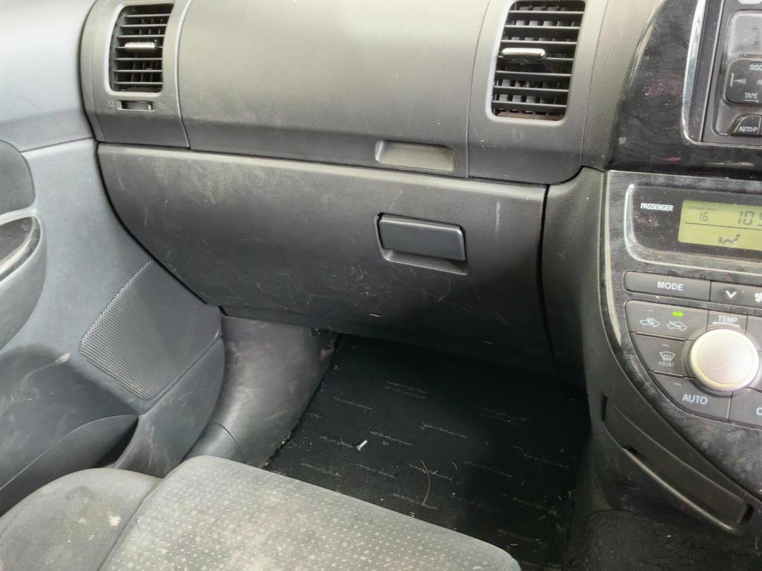 Photo '25' of Toyota Wish