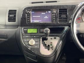 Photo '18' of Toyota Wish