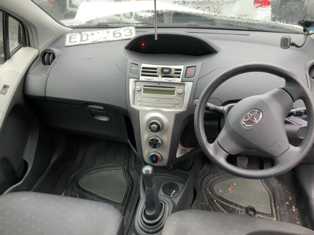 Photo '14' of Toyota Yaris Photo '14' of Toyota Yaris