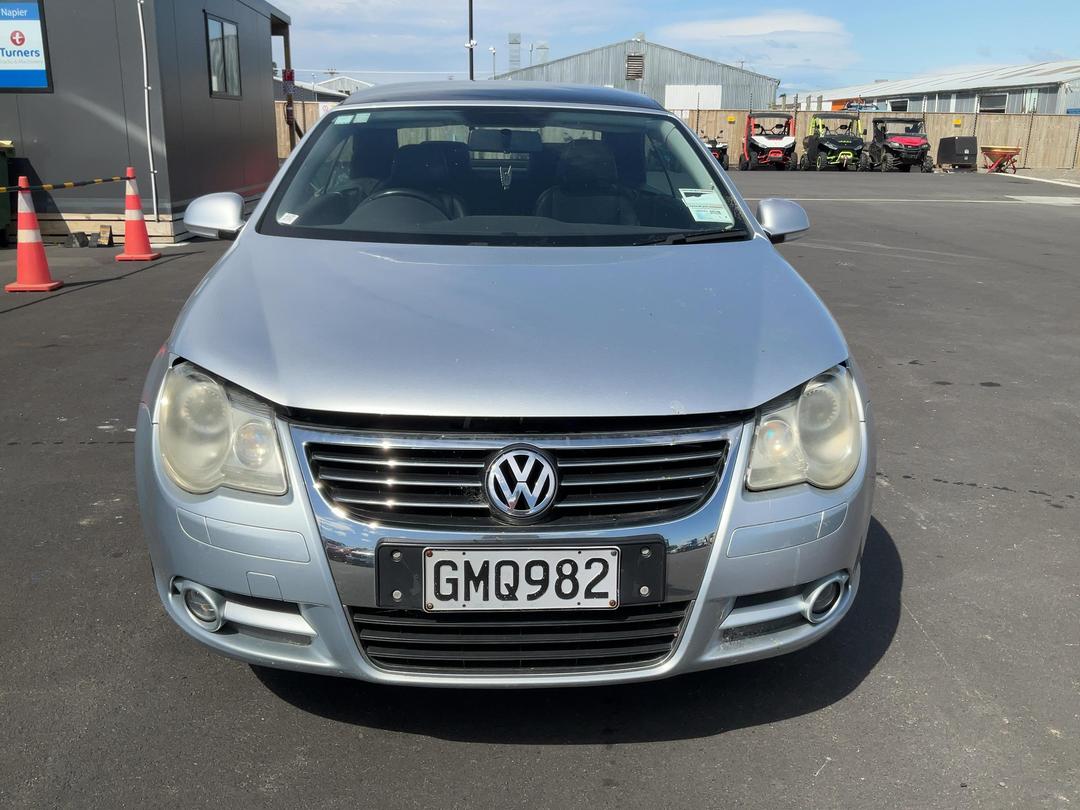 Photo '3' of Volkswagen EOS Photo '3' of Volkswagen EOS