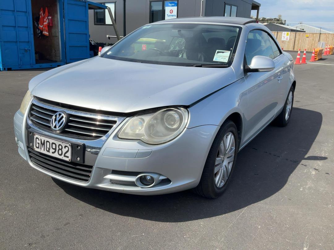 Photo '4' of Volkswagen EOS Photo '4' of Volkswagen EOS