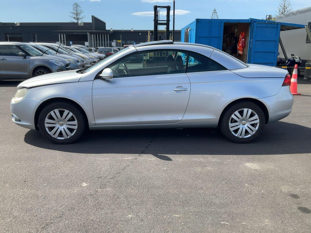 Photo '5' of Volkswagen EOS Photo '5' of Volkswagen EOS