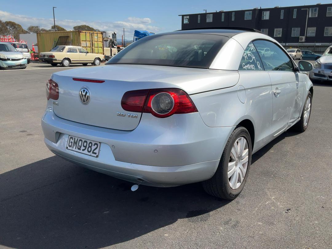 Photo '8' of Volkswagen EOS Photo '8' of Volkswagen EOS