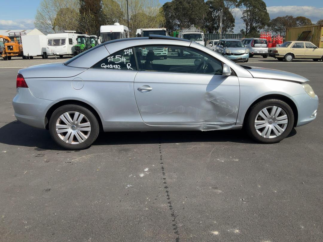 Photo '9' of Volkswagen EOS Photo '9' of Volkswagen EOS