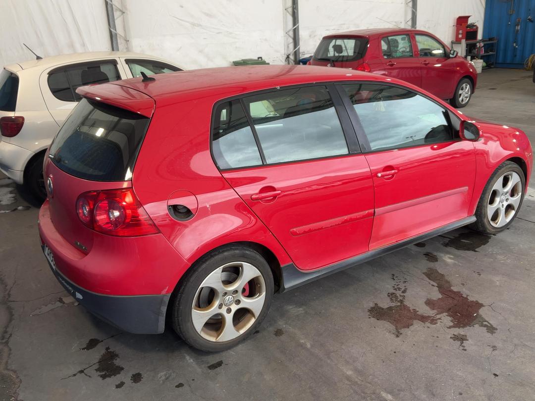 Photo '5' of Volkswagen Golf Photo '5' of Volkswagen Golf