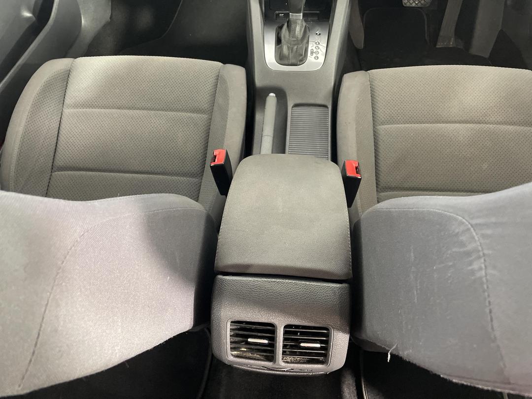 Photo '18' of Volkswagen Golf