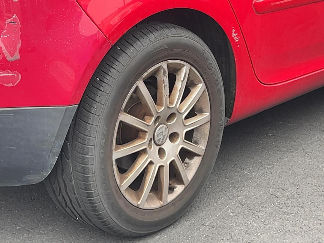 Photo '10' of Volkswagen Golf