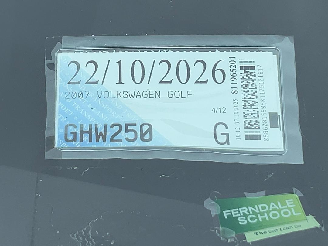 Photo '18' of Volkswagen Golf