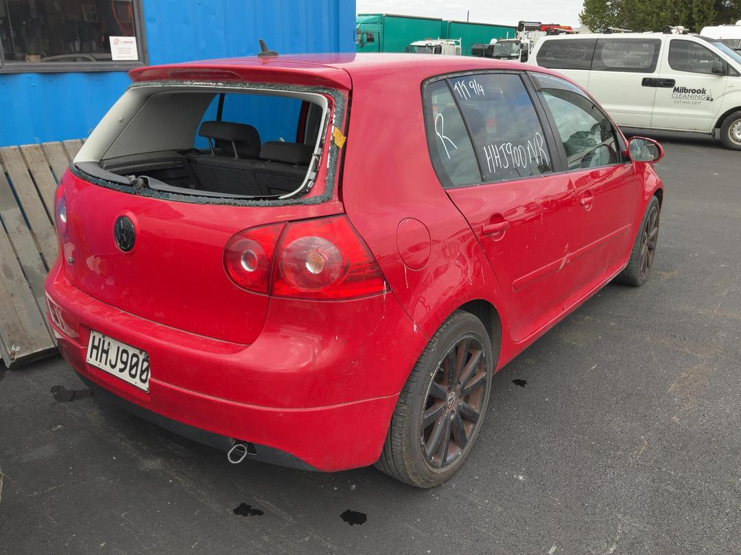Photo '2' of Volkswagen Golf
