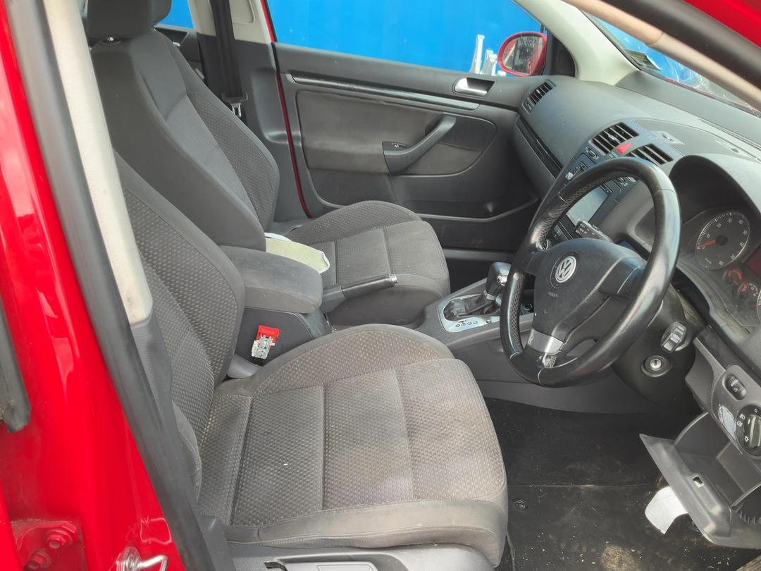 Photo '11' of Volkswagen Golf