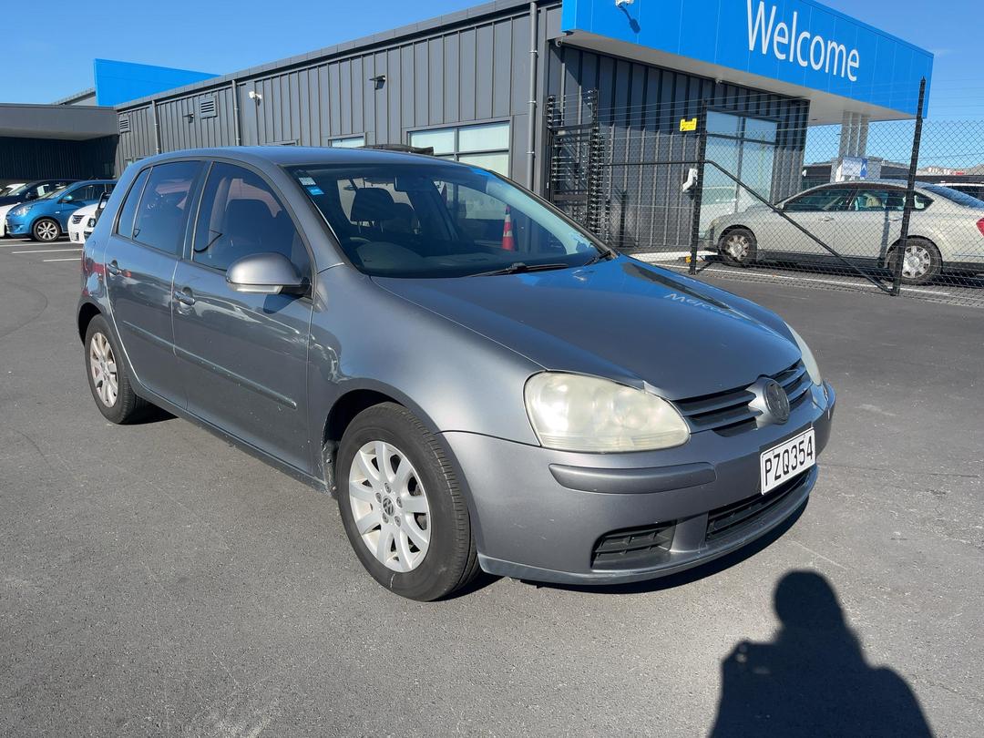 Photo '2' of Volkswagen Golf