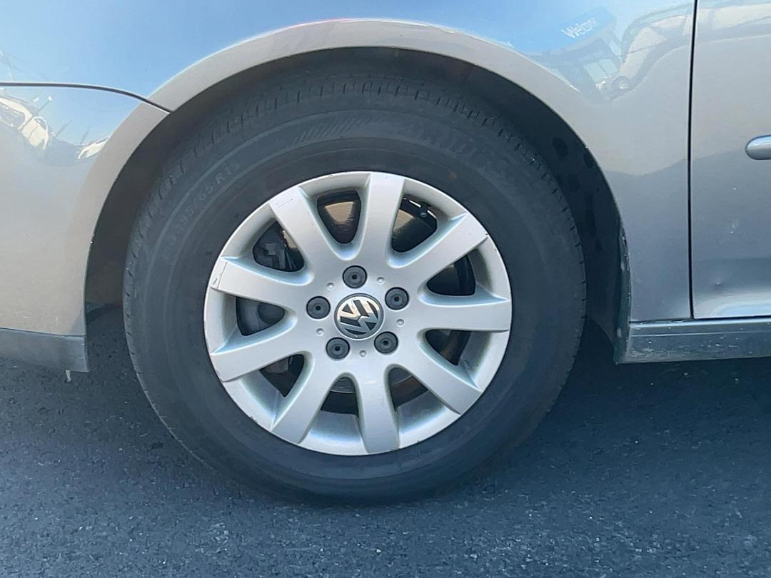 Photo '11' of Volkswagen Golf