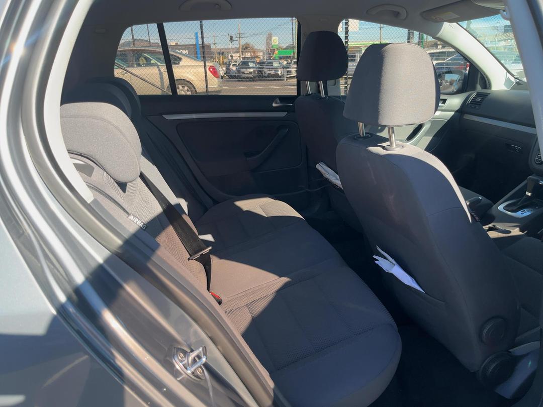 Photo '17' of Volkswagen Golf