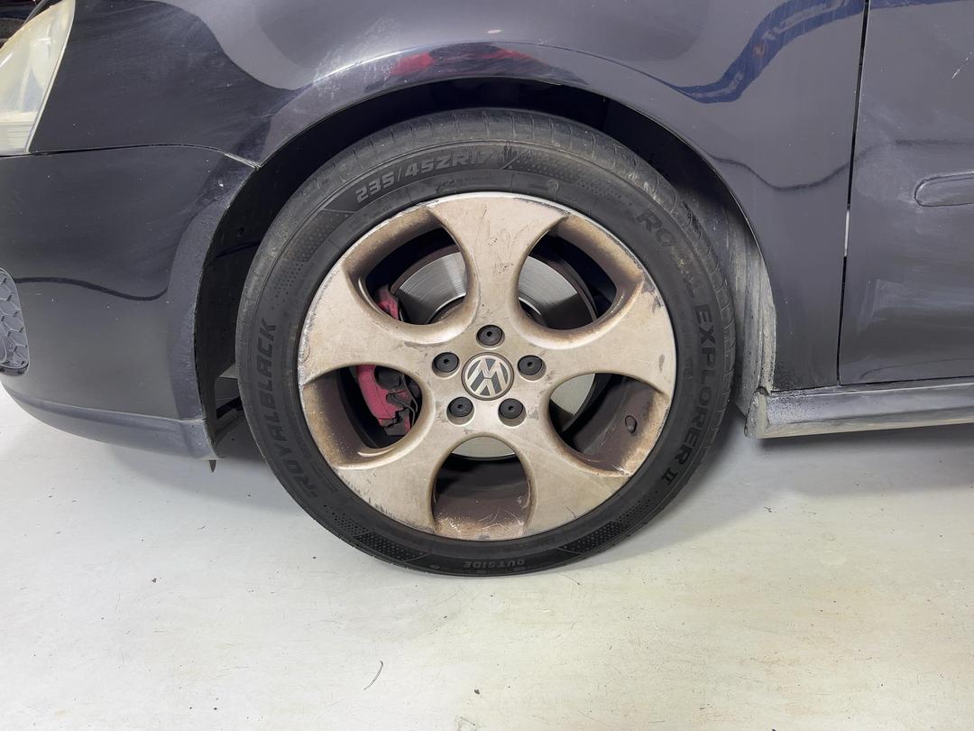 Photo '10' of Volkswagen Golf