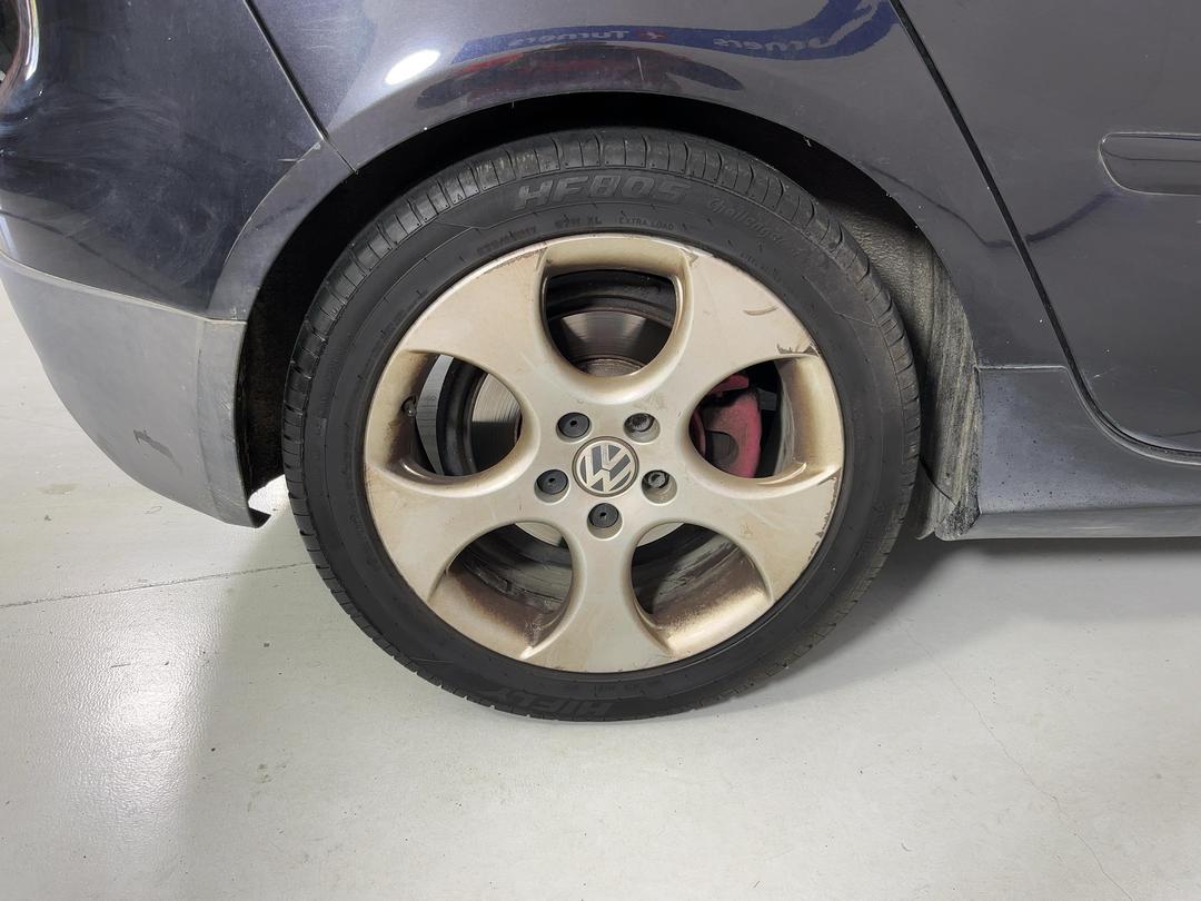Photo '12' of Volkswagen Golf