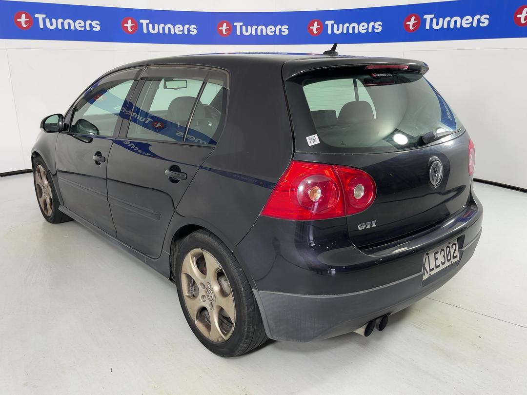 Photo '5' of Volkswagen Golf