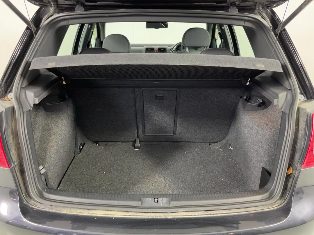 Photo '14' of Volkswagen Golf