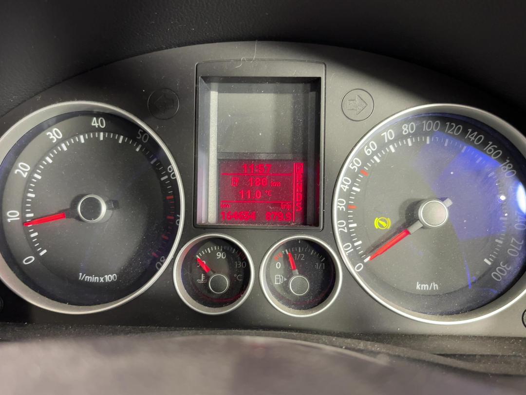 Photo '21' of Volkswagen Golf