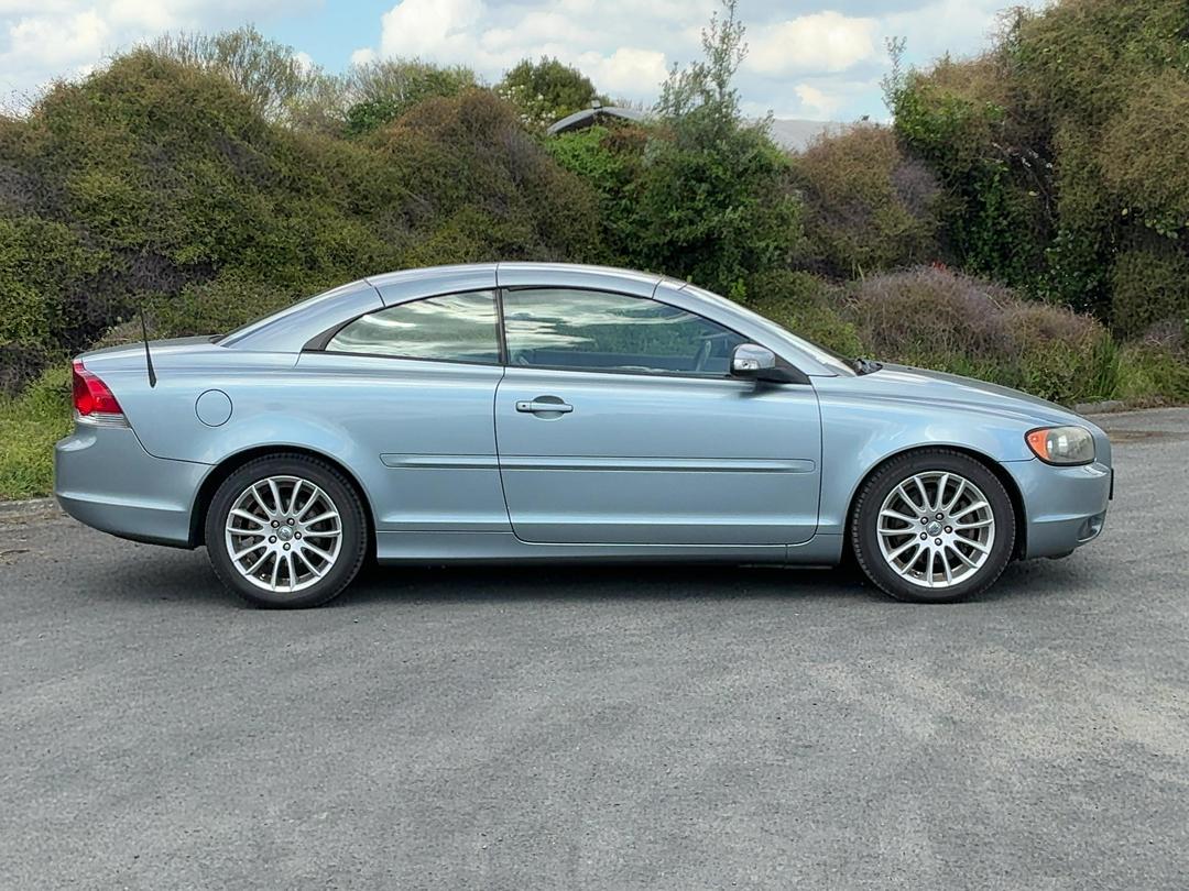 Photo '2' of Volvo C70 Photo '2' of Volvo C70