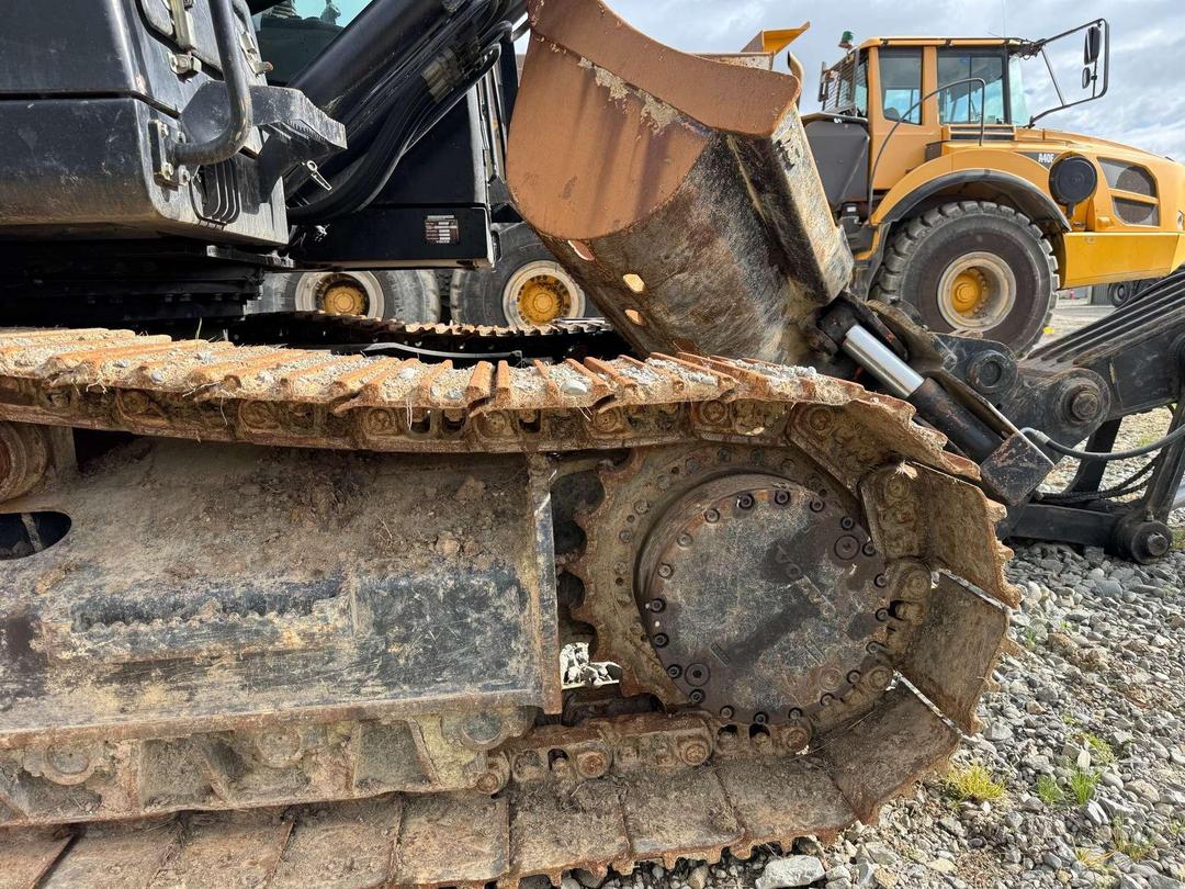Photo '4' of Volvo EC210C Excavator