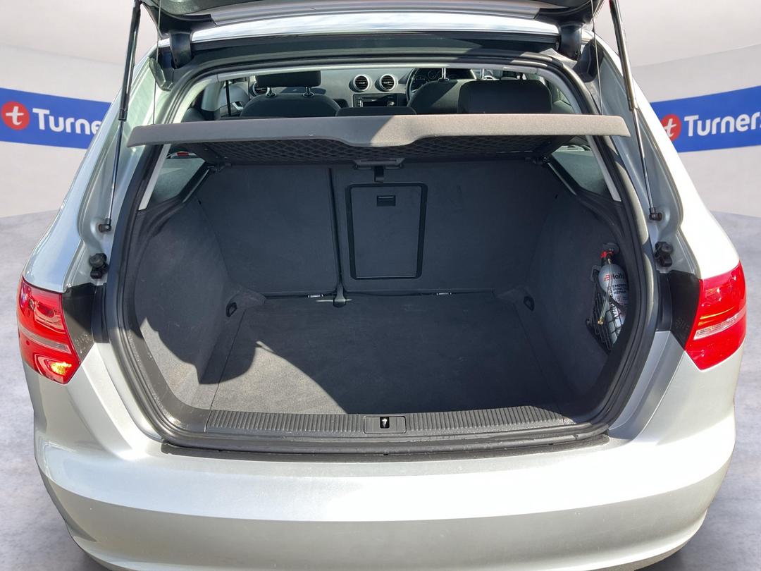 Photo '14' of Audi A3