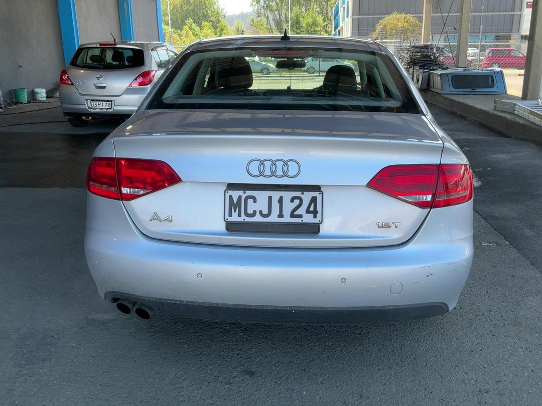 Photo '9' of Audi A4 1.8 Tfsi Photo '9' of Audi A4 1.8 Tfsi