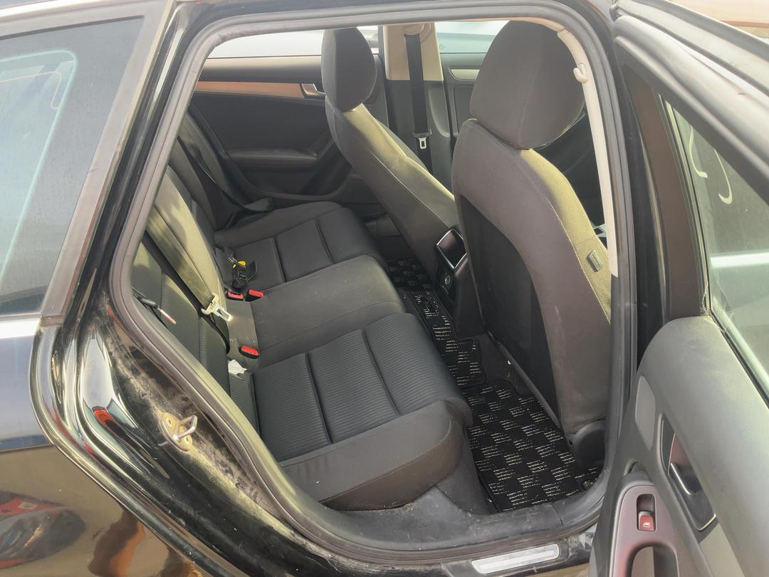 Photo '7' of Audi A4 1.8T