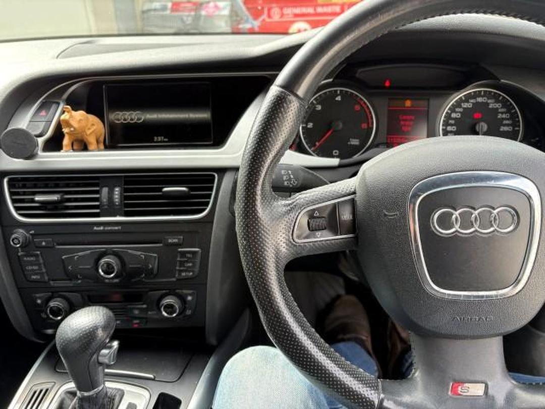 Photo '12' of Audi A4 TDI Multi Photo '12' of Audi A4 TDI Multi