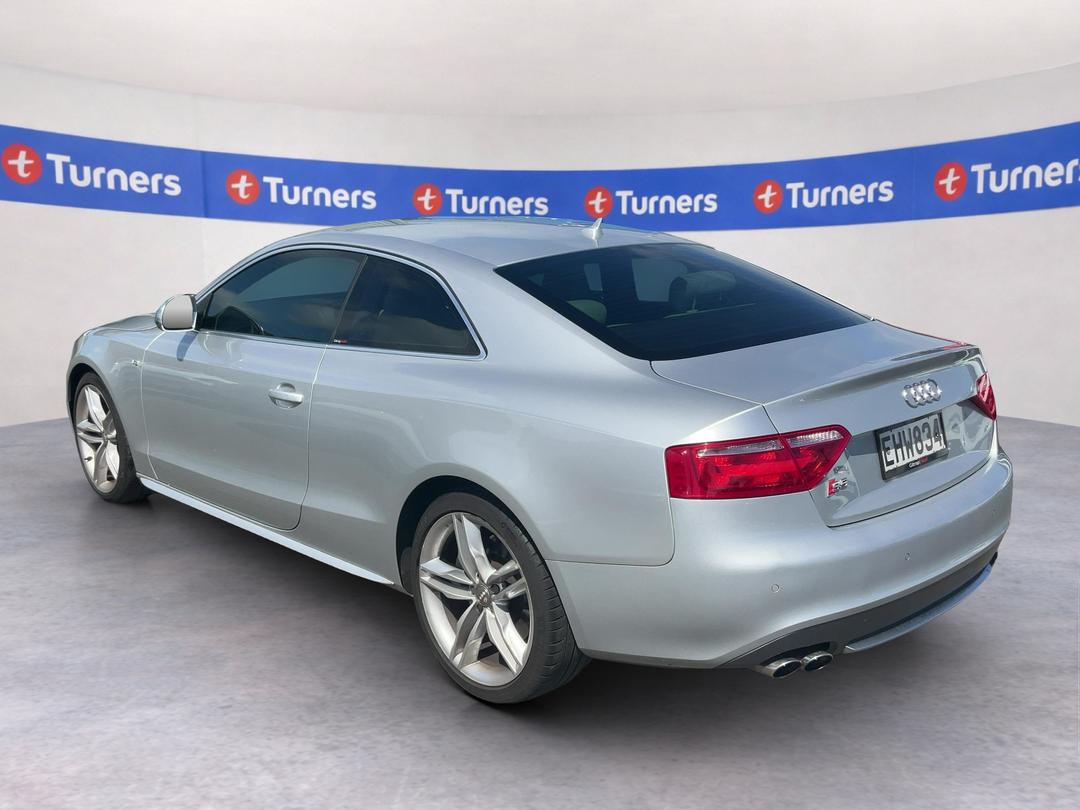 Photo '5' of Audi S5 FSI Quattro Photo '5' of Audi S5 FSI Quattro