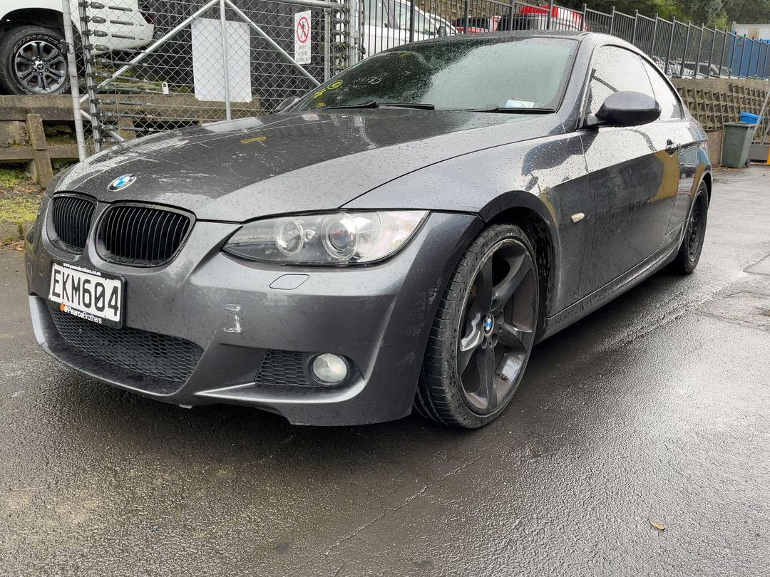 Photo '2' of BMW 3 Series Photo '2' of BMW 3 Series