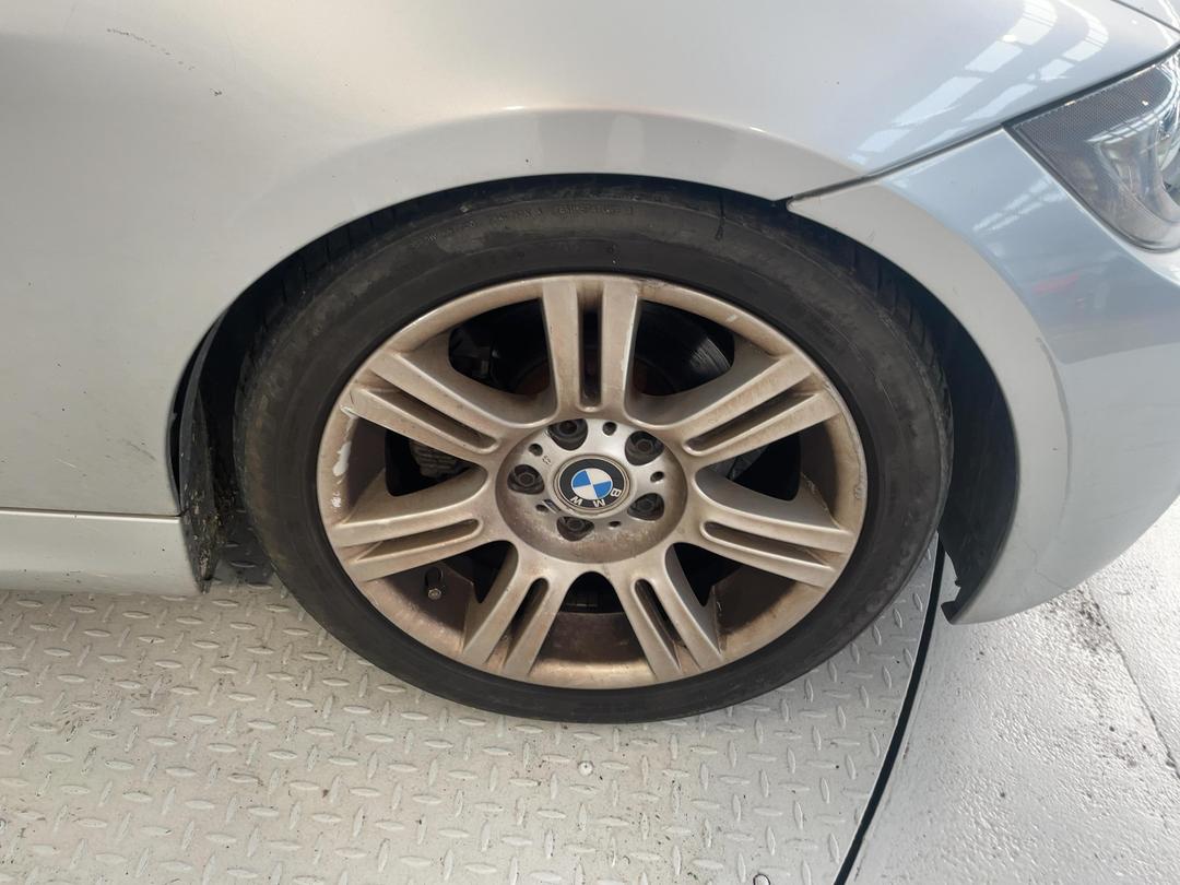 Photo '9' of BMW 3 Series