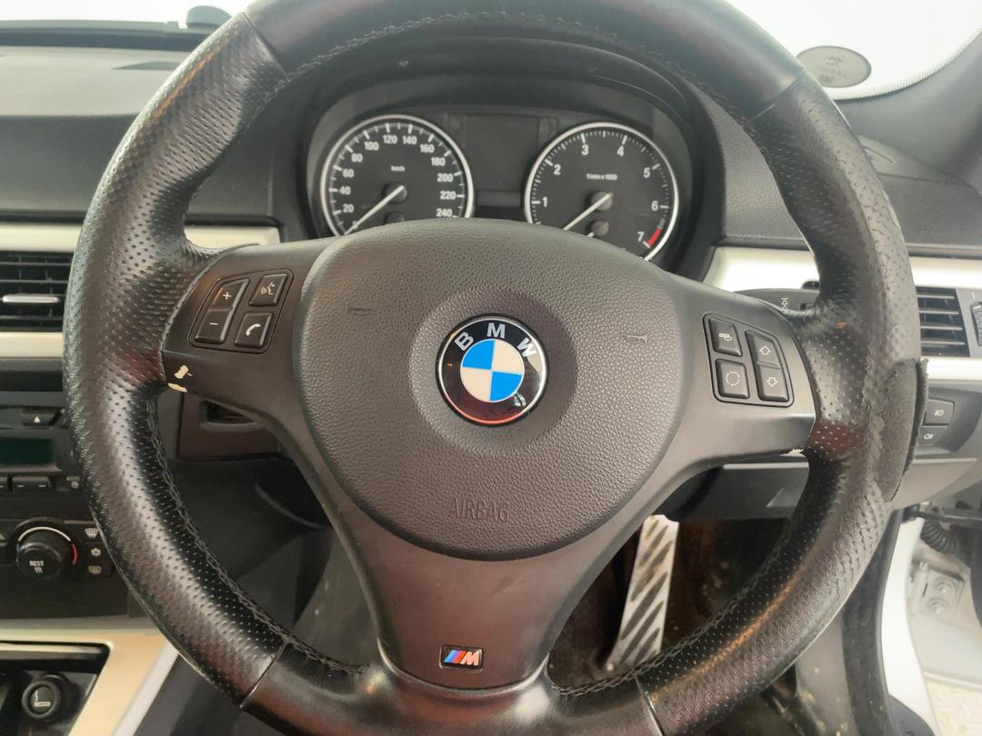 Photo '28' of BMW 3 Series