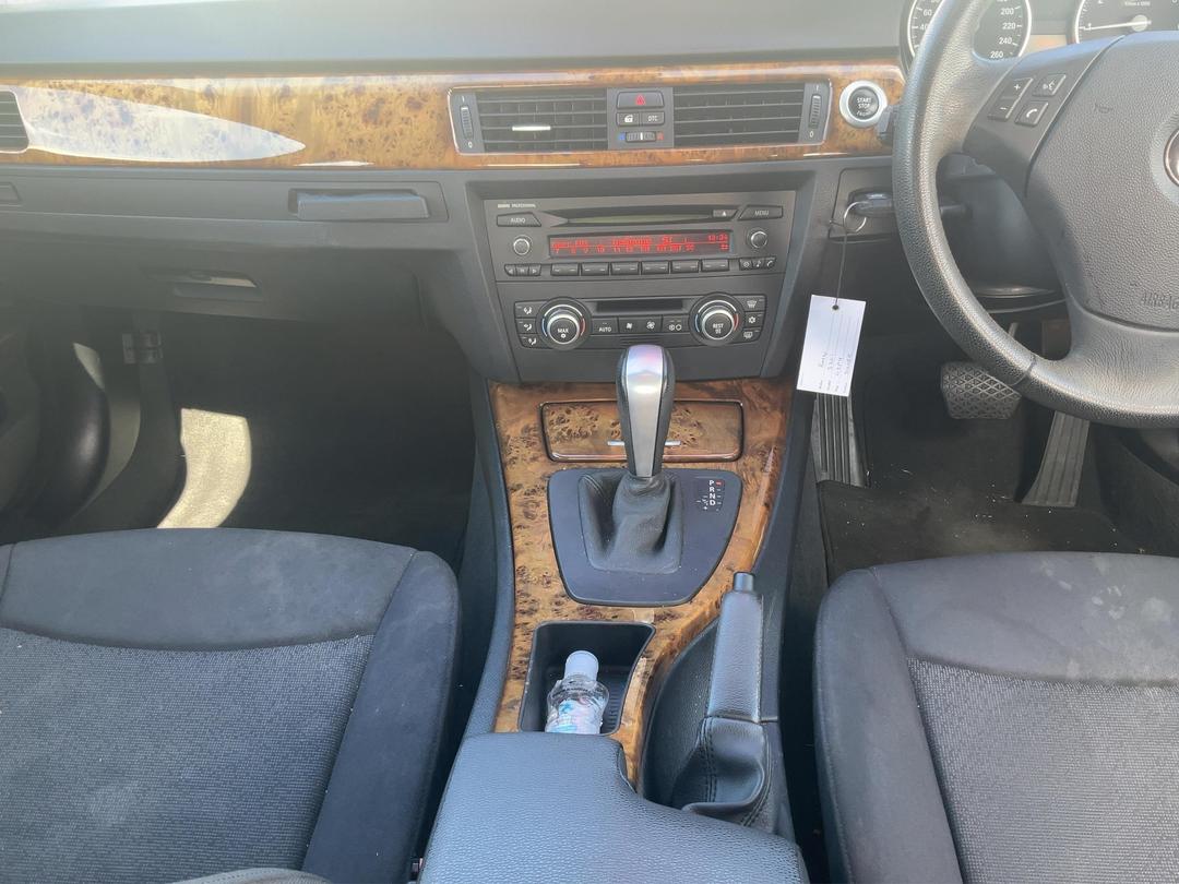 Photo '11' of BMW 3 Series 320I Photo '11' of BMW 3 Series 320I