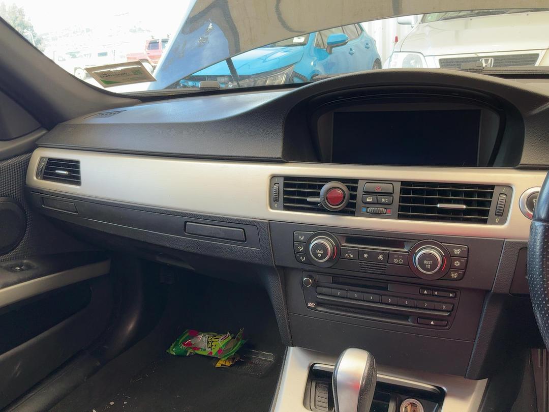 Photo '17' of BMW 3 Series 325I Photo '17' of BMW 3 Series 325I