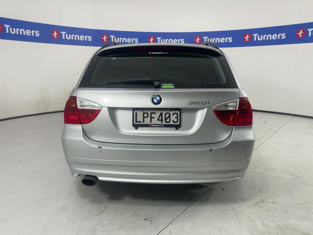 Photo '5' of BMW 3 Series 320I Touring Photo '5' of BMW 3 Series 320I Touring