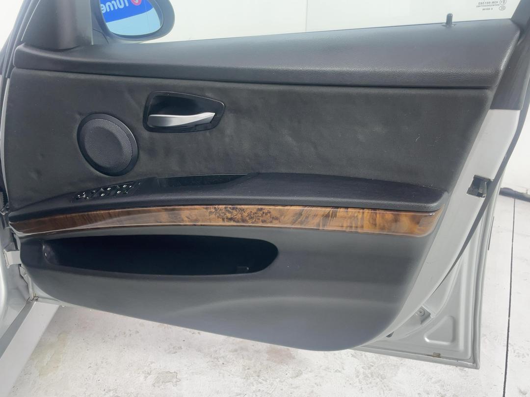 Photo '13' of BMW 3 Series 320I Touring Photo '13' of BMW 3 Series 320I Touring