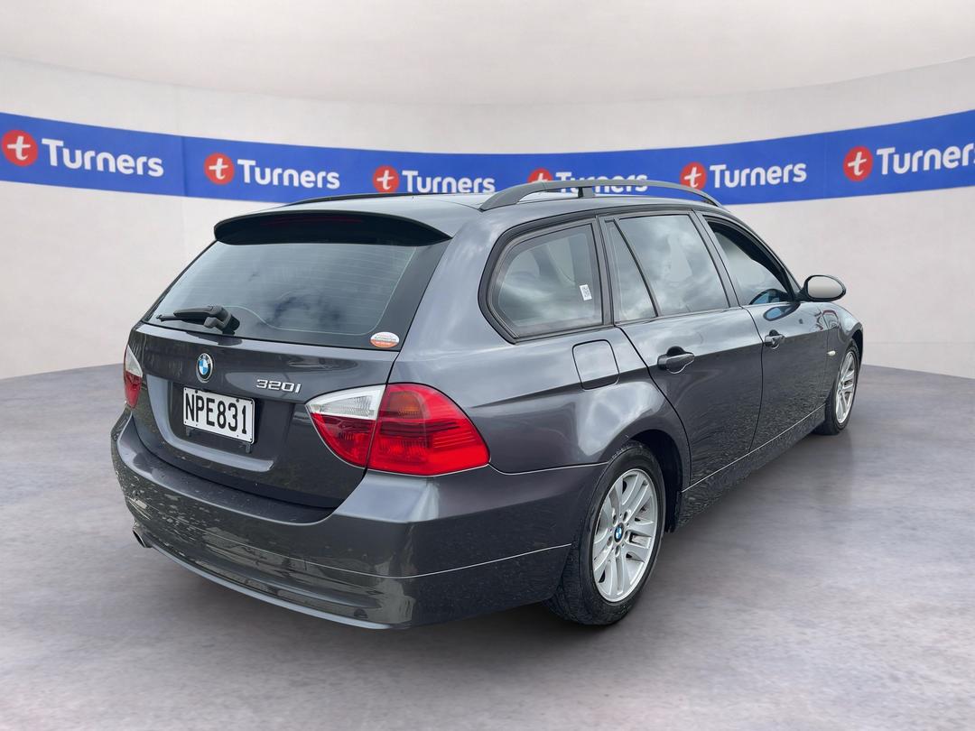 Photo '6' of BMW 3 Series 320I Touring
