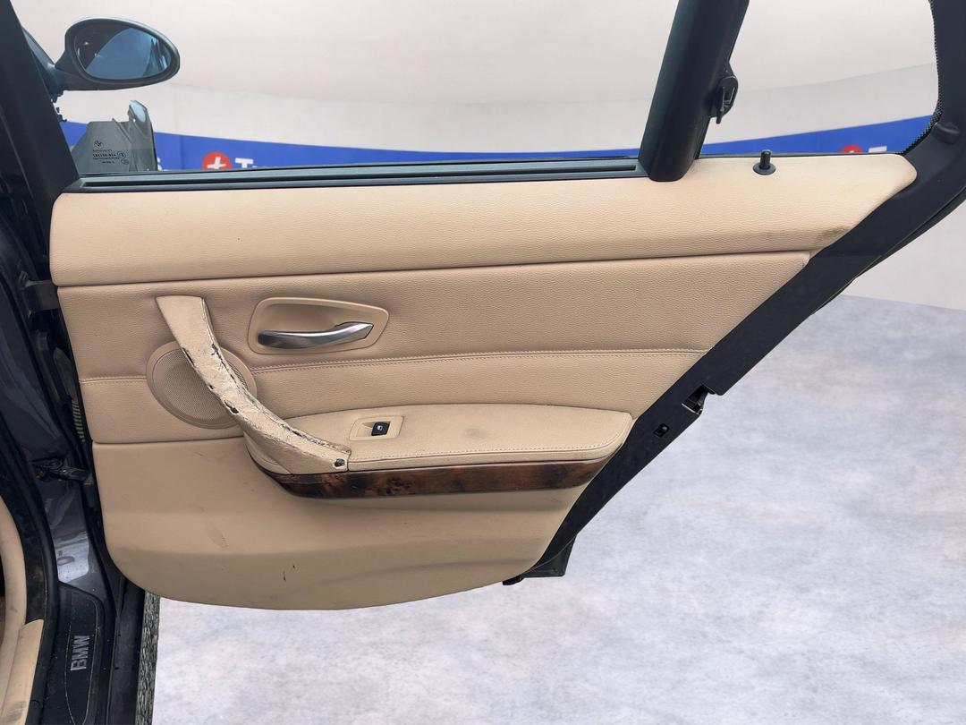 Photo '17' of BMW 3 Series 320I Touring