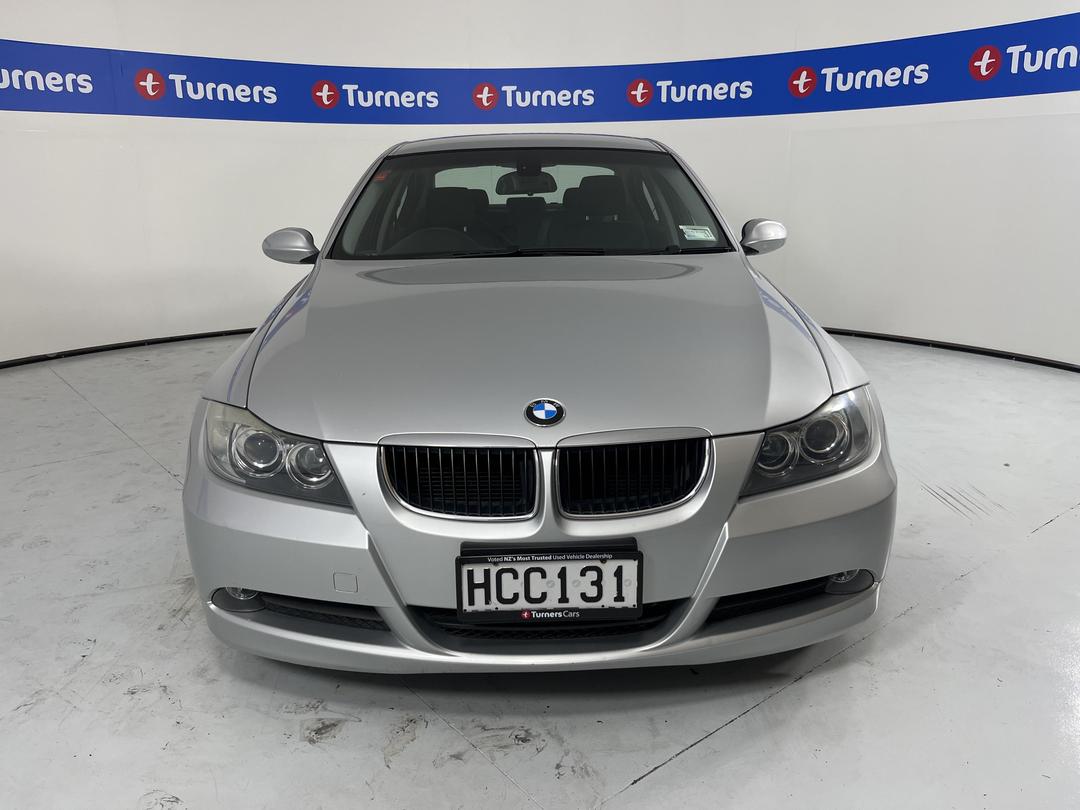 Photo '2' of BMW 320I