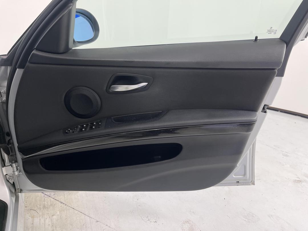 Photo '13' of BMW 320I