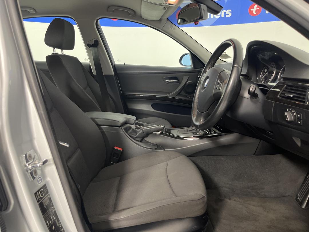 Photo '14' of BMW 320I