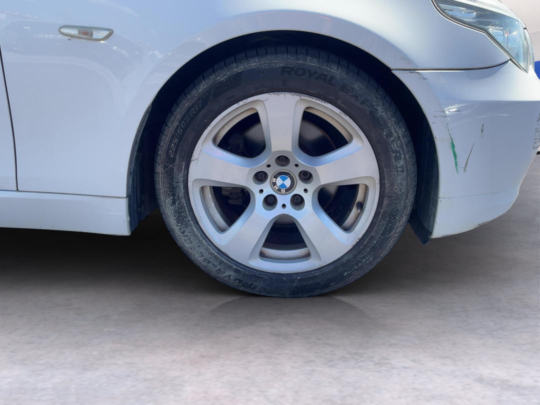 Photo '7' of BMW 5 Series 525I Photo '7' of BMW 5 Series 525I