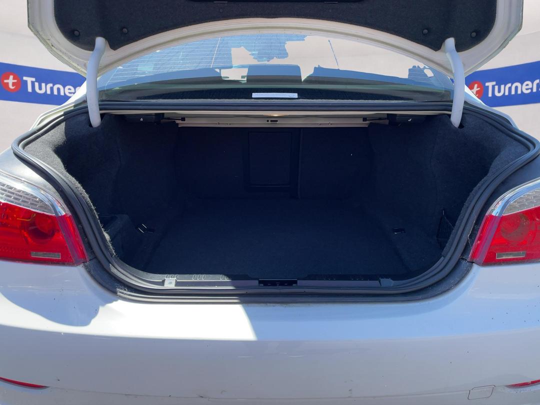 Photo '12' of BMW 5 Series 525I Photo '12' of BMW 5 Series 525I